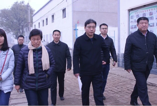 河北省能源局副局長董士黨考察博納德豆家莊煤改電項(xiàng)目